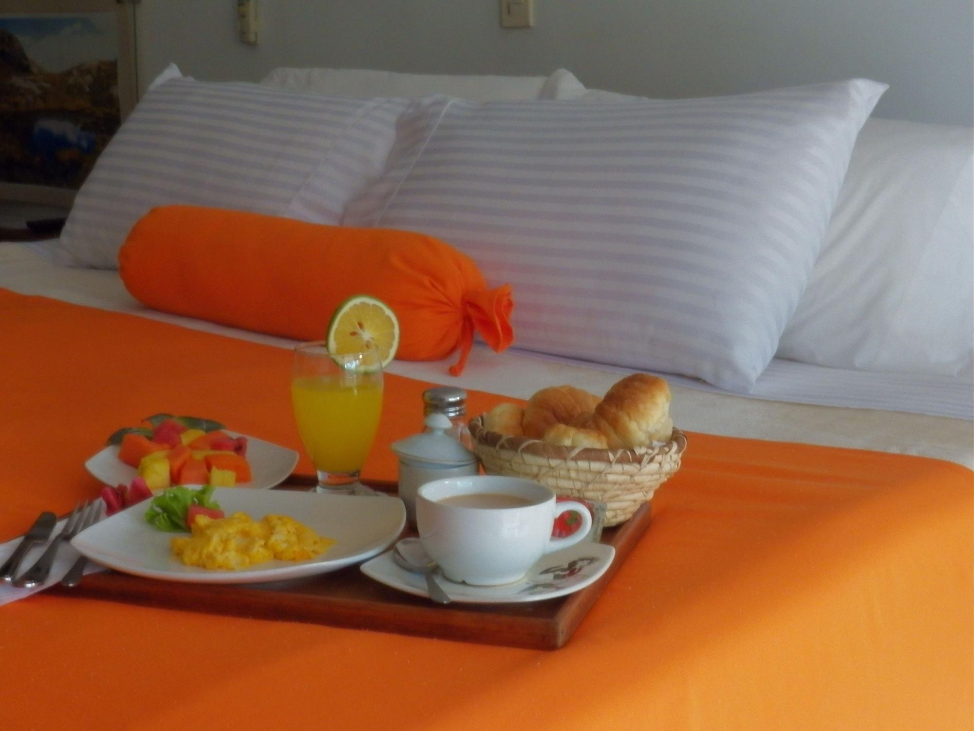 Hotel Casa Santa Monica Norte Кали Екстериор снимка