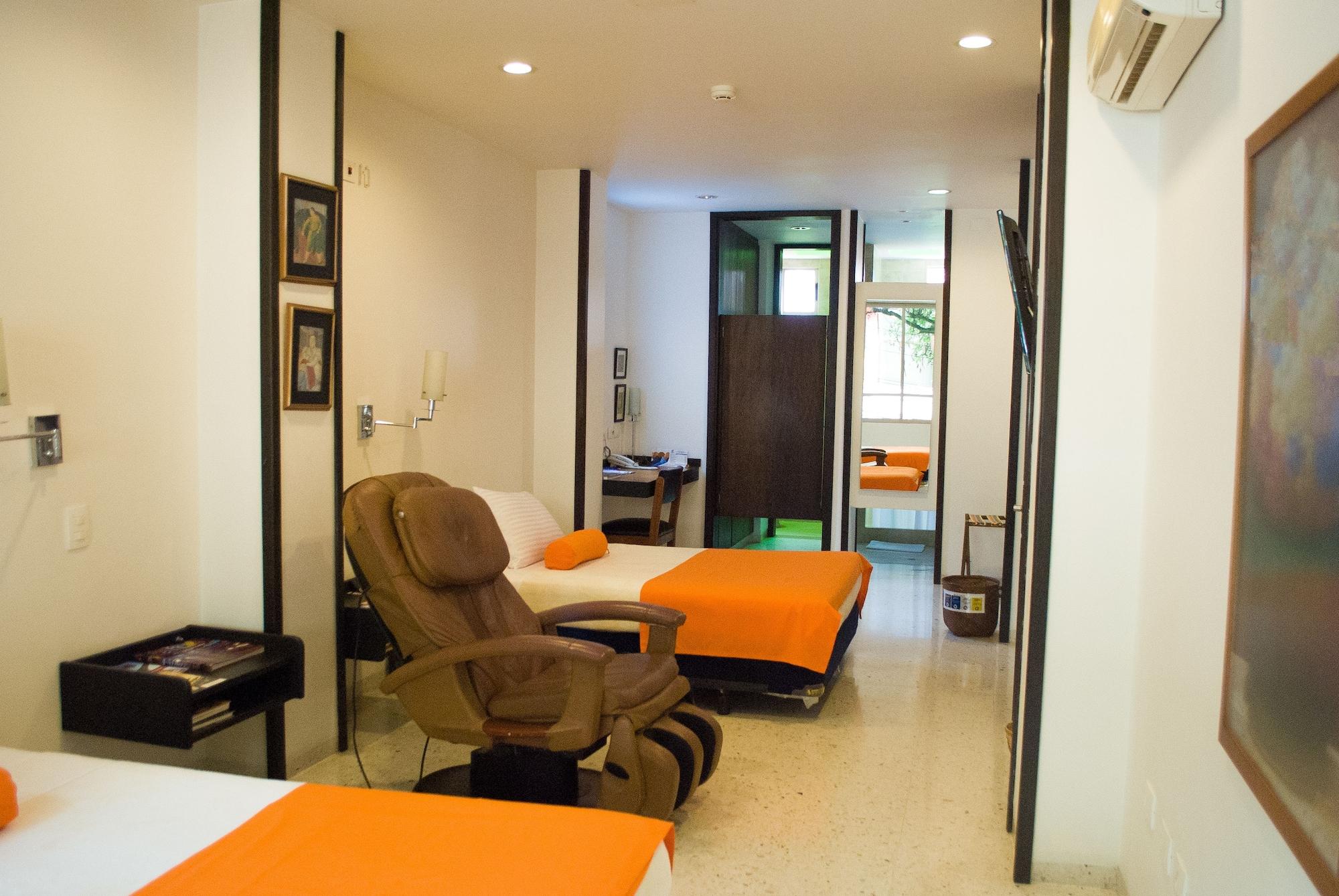 Hotel Casa Santa Monica Norte Кали Екстериор снимка