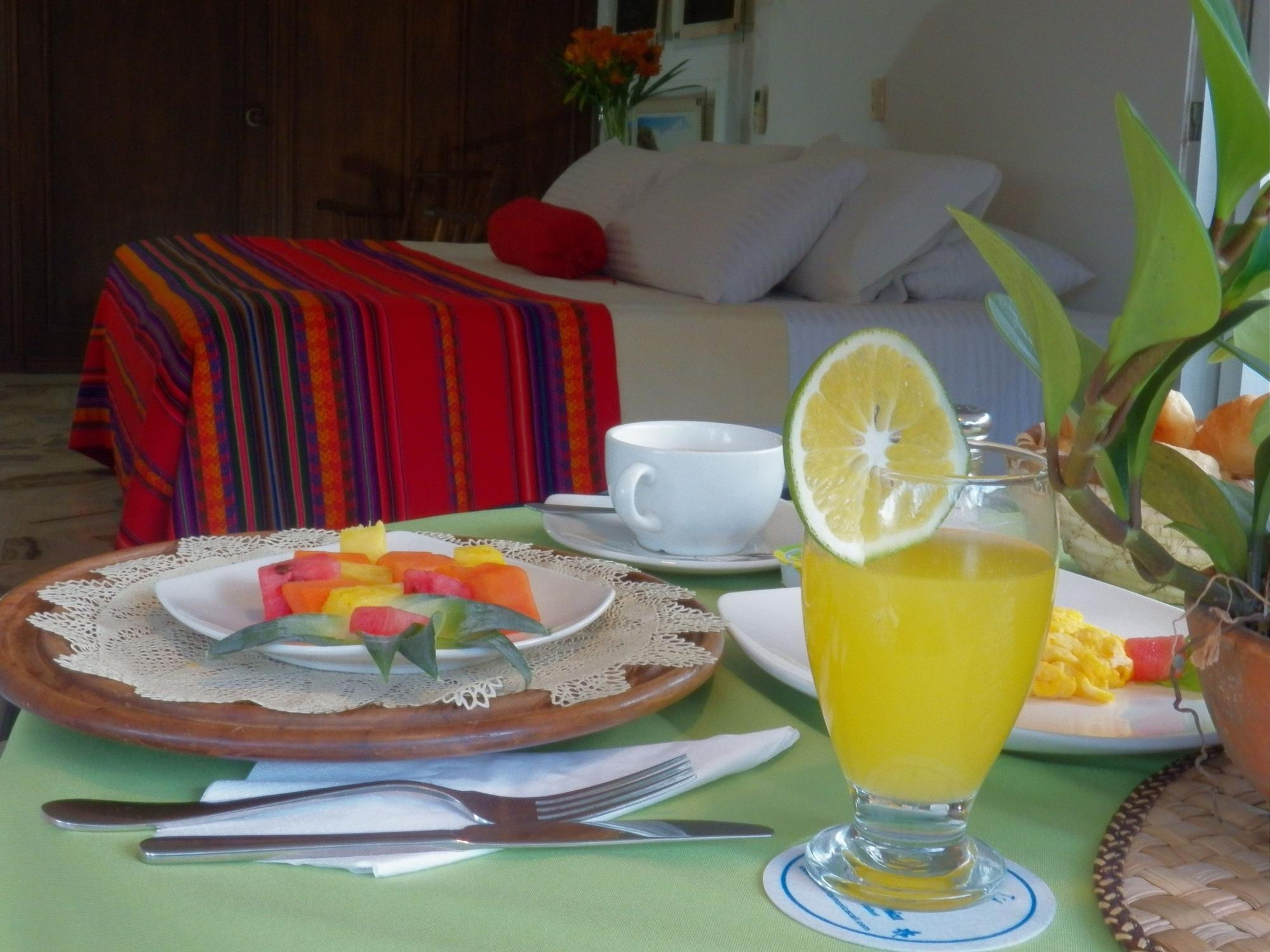 Hotel Casa Santa Monica Norte Кали Екстериор снимка