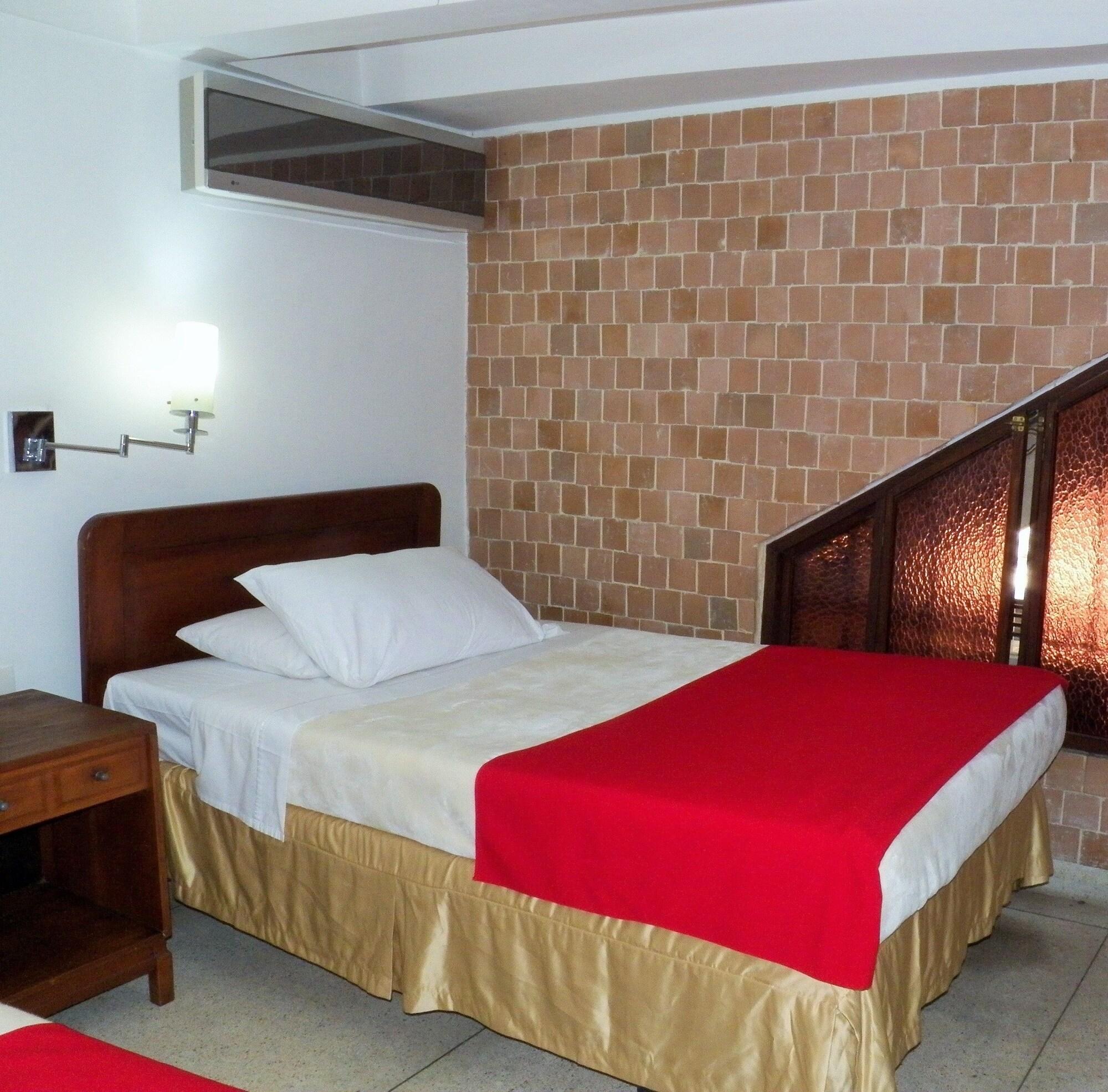 Hotel Casa Santa Monica Norte Кали Екстериор снимка