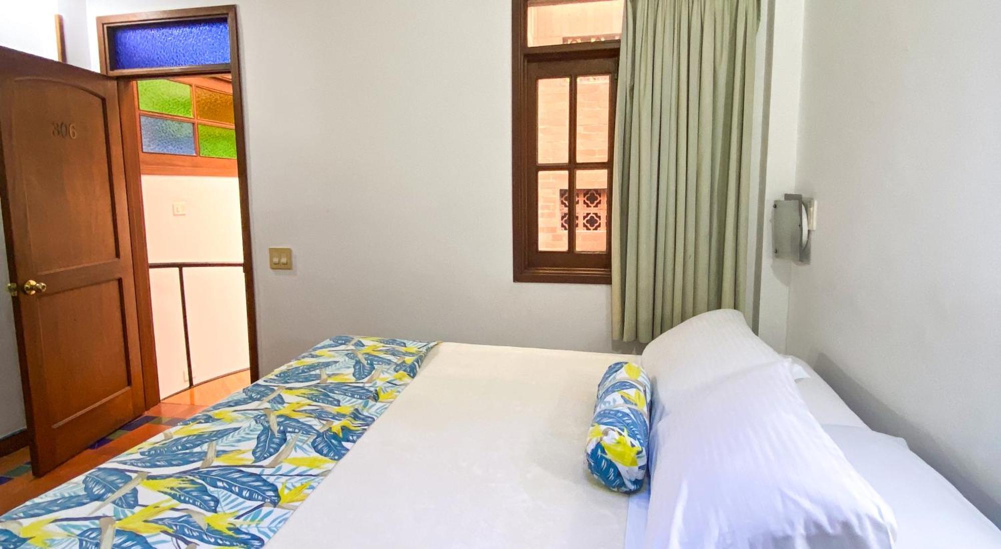 Hotel Casa Santa Monica Norte Кали Екстериор снимка