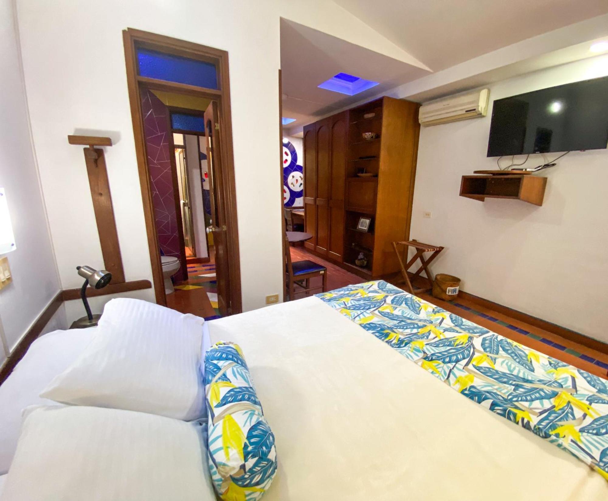 Hotel Casa Santa Monica Norte Кали Екстериор снимка